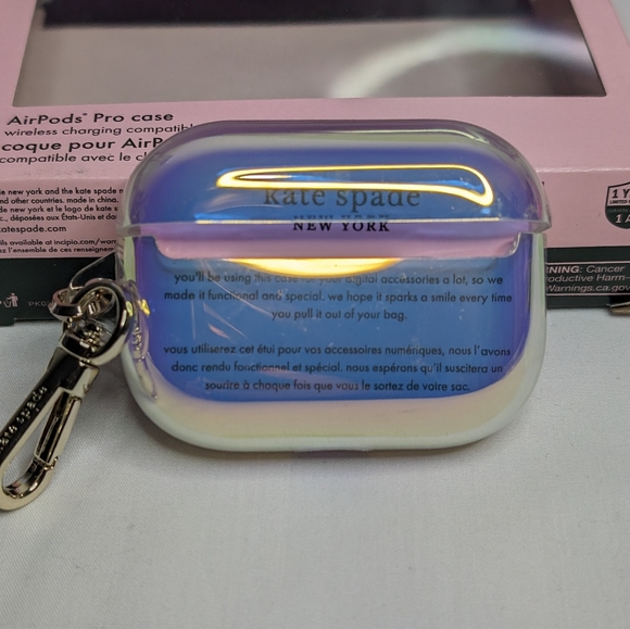 Kate Spade New York Airpod Pro case - Picture 3 of 4